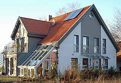 W. Niebuhr Holzbau und Zimmerei aus Celle bei Hannover. Holzhausbau und Fertigung Ihres Wintergarten oder Carport im Raum Hannover sowie die Energieberatung gehren zu unseren Aufgaben